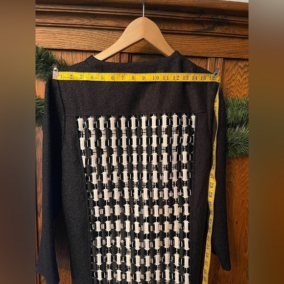 CHICO’s (size 1/med) 3/4 black & white pattern blazer/jacket/coat black/white. - Picture 11 of 12